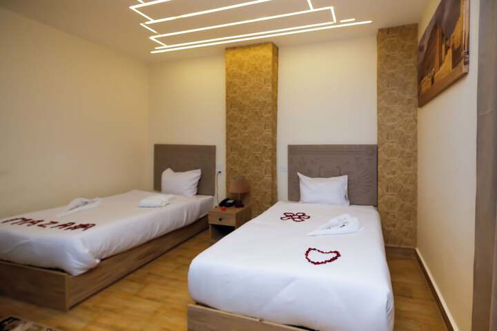 Room 72 of 177