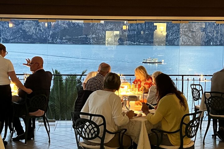 Dining 106 of 134