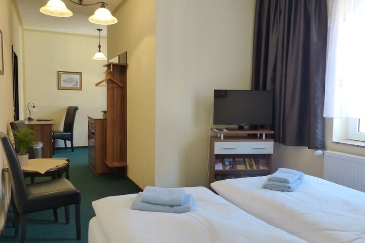 Room 7 of 47