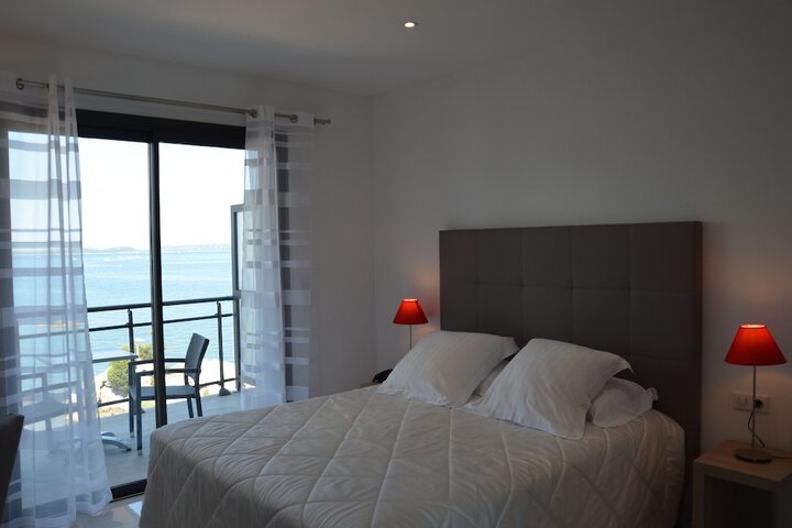 Room 10 of 53