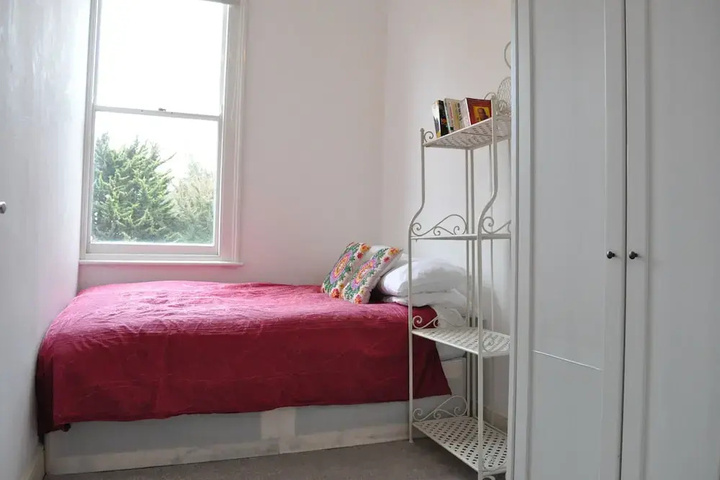 Room 3 of 11