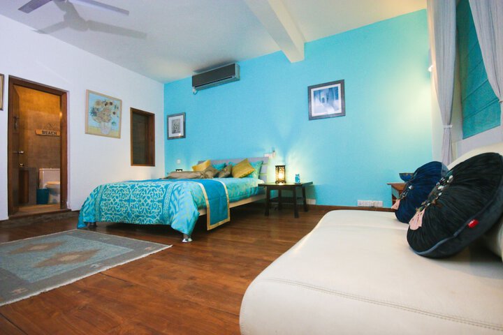 Room 6 of 43