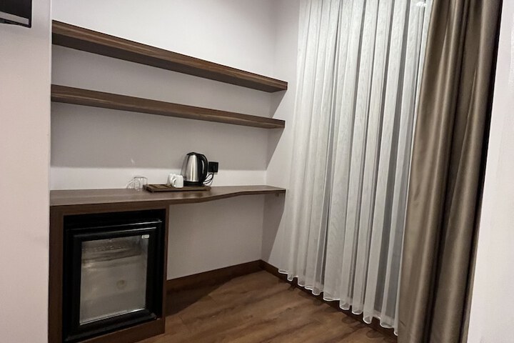 Room 13 of 21