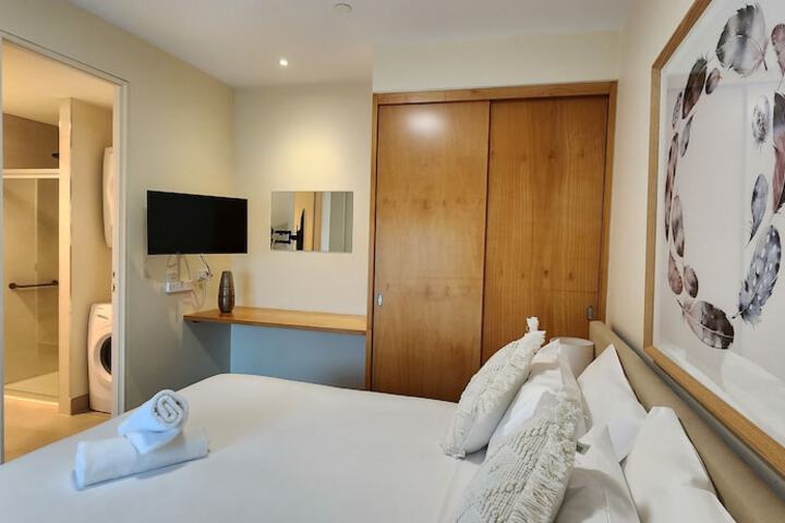 Room 13 of 105