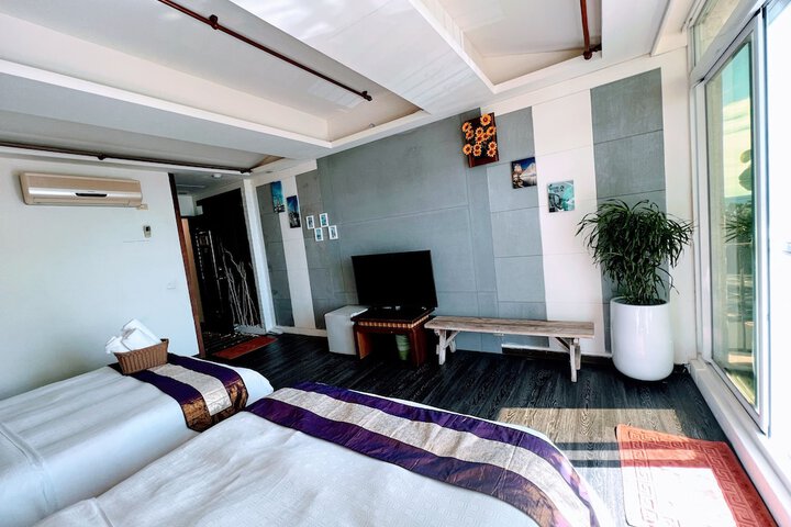 Room 38 of 84