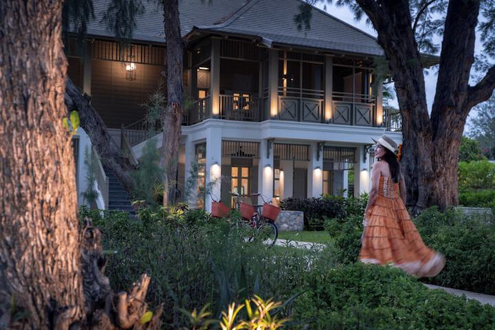 Hotel Exterior 146 of 164