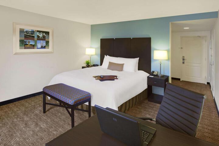1 King Bed (6 of 16)