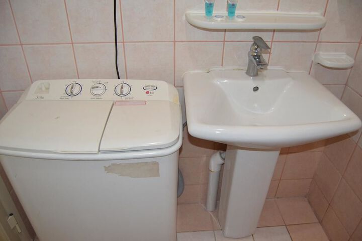 Room 3 of 25