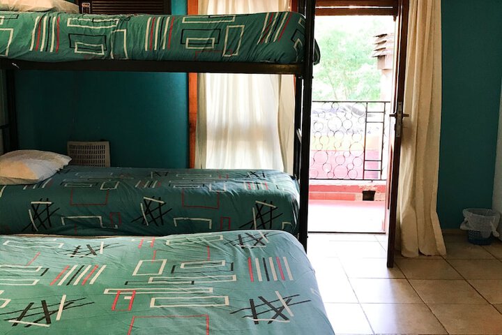 Room 11 of 37