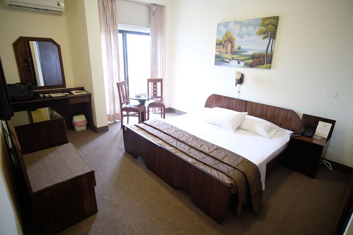 Room 19 of 60