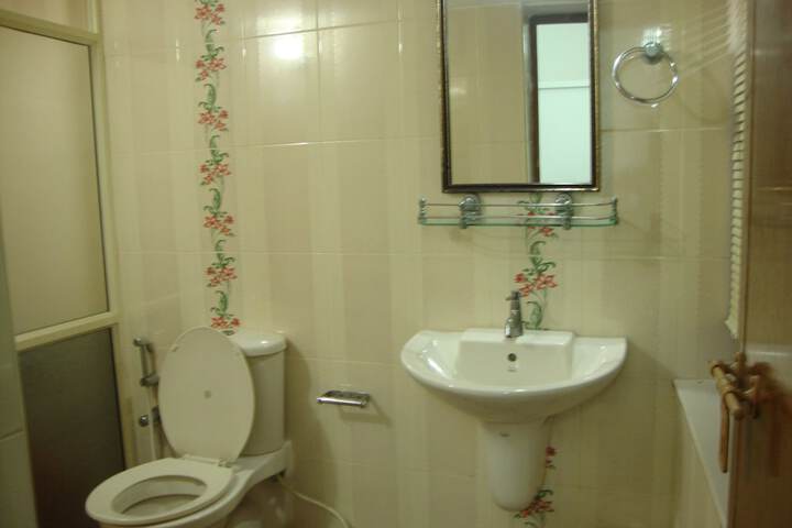 Room 21 of 51