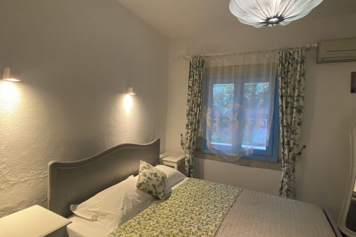 Room 19 of 48