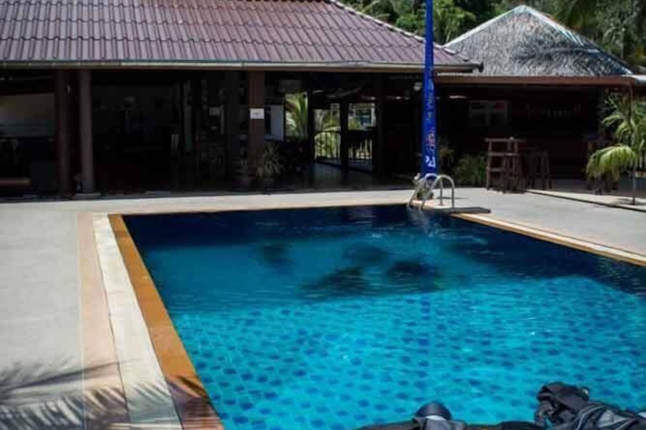 Hotel Pool