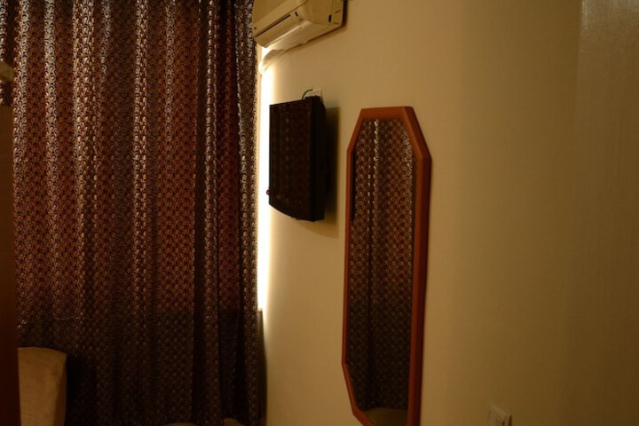 Room 29 of 43