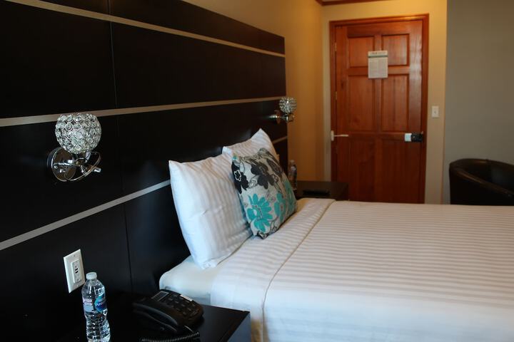 Room 3 of 42