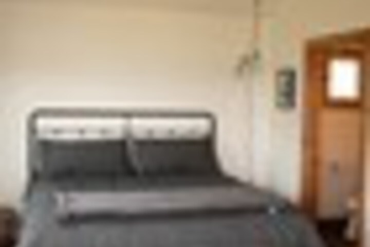 Room 14 of 66