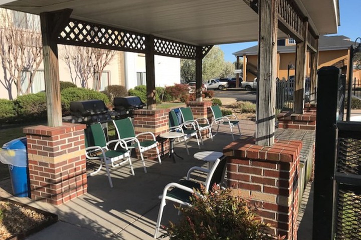 Terrace/Patio 30 of 34