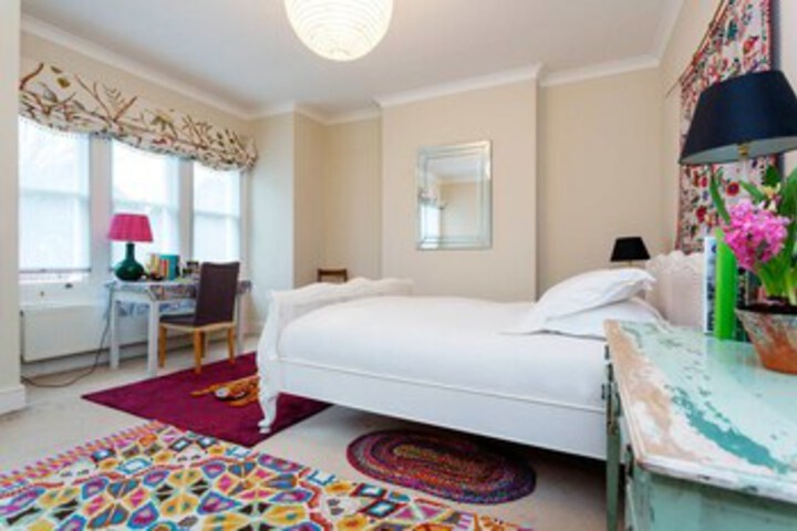 Room 12 of 24