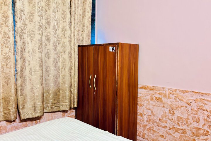 Room 30 of 85