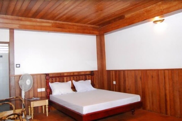 Room 3 of 24
