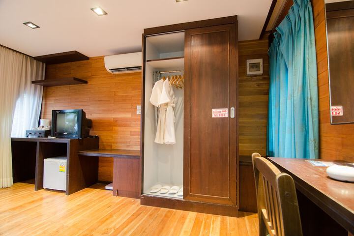 Room amenity