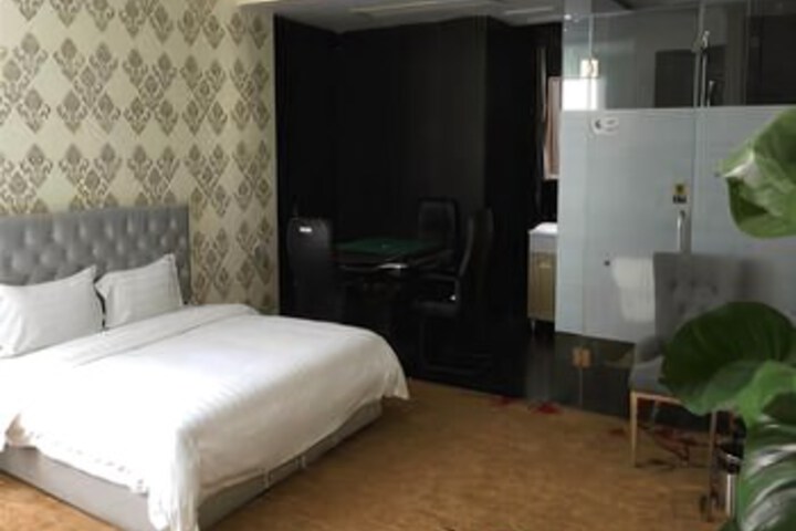 Room 3 of 4