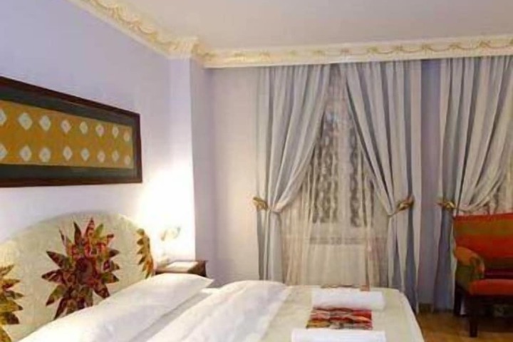Room 28 of 50
