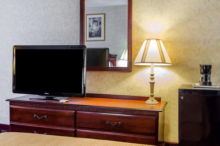 2 Double Beds (6 of 6)