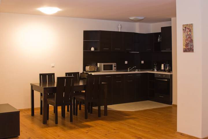 Room 8 of 17