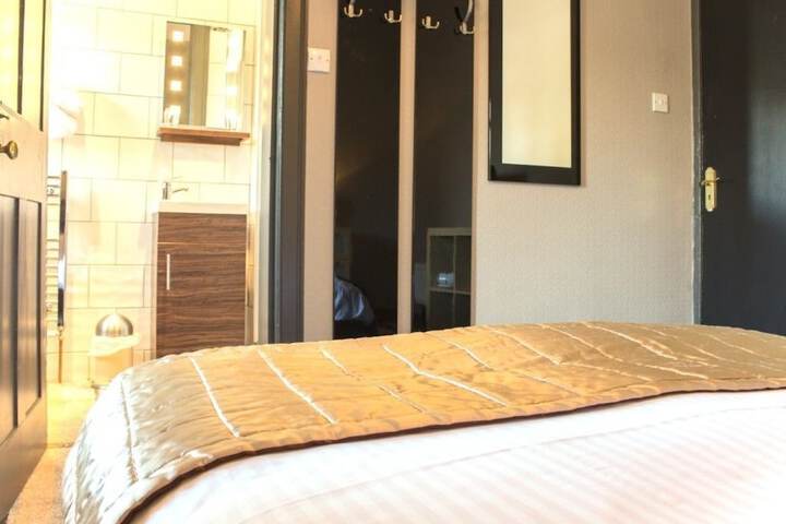 Room 3 of 29