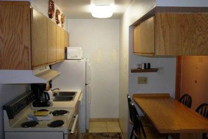 Room 11 of 19