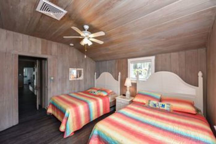 Room 15 of 27