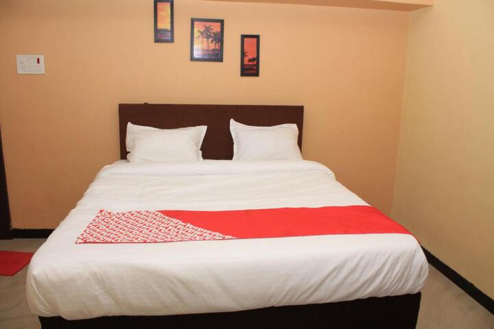 OYO 90367 Destiny Hotel