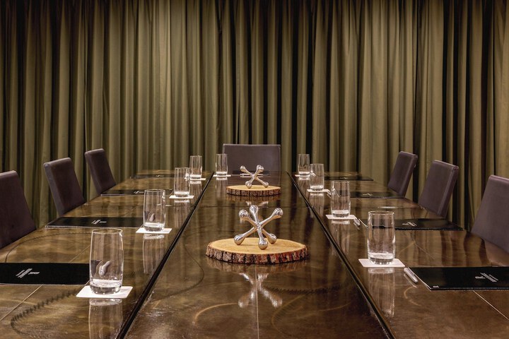 Meeting facility