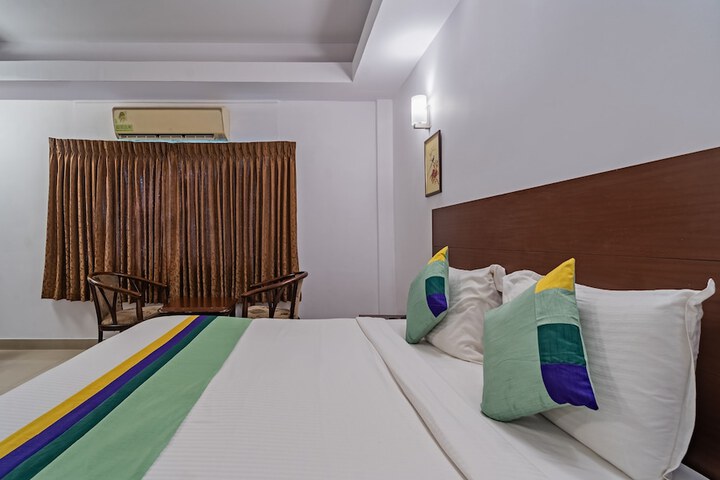 Room 16 of 33