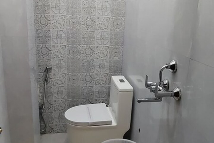 Room 37 of 48