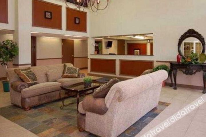 Suburban Extended Stay South of Downtown tinker AF