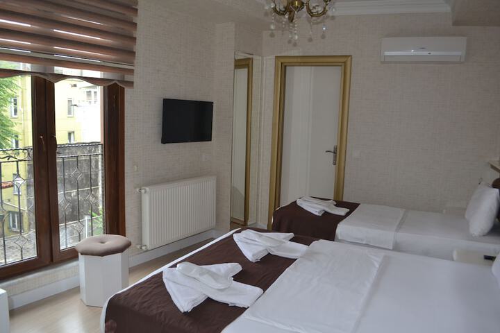 Room 5 of 21