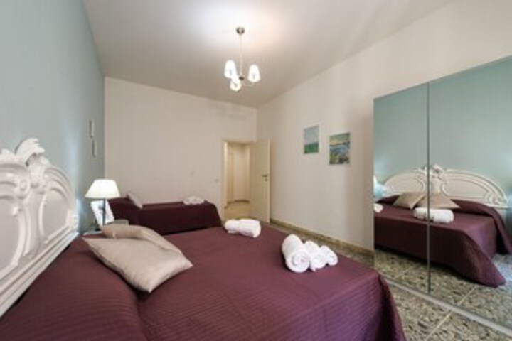 Room 65 of 157
