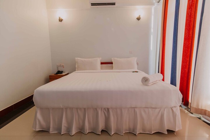 Room 28 of 126