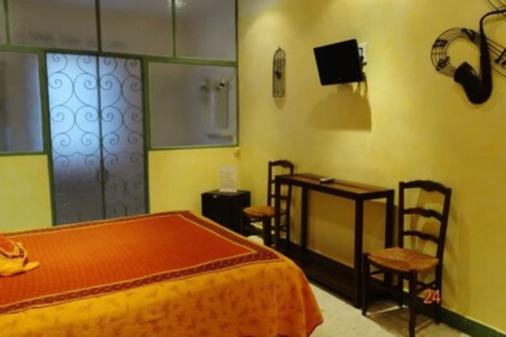 Room 25 of 47