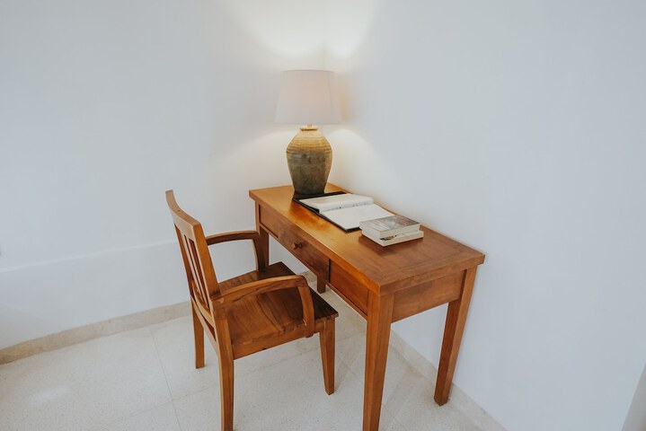 Room 6 of 43