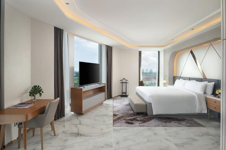 Room 9 of 21