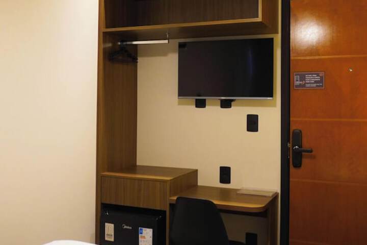 Room 18 of 57
