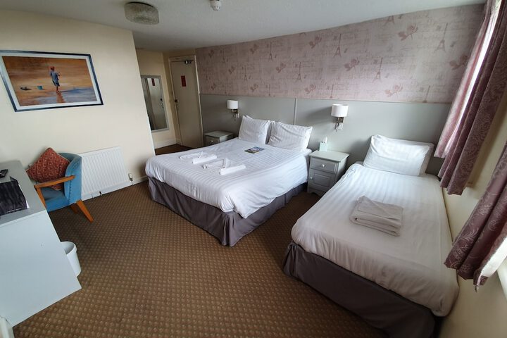 Room 30 of 93