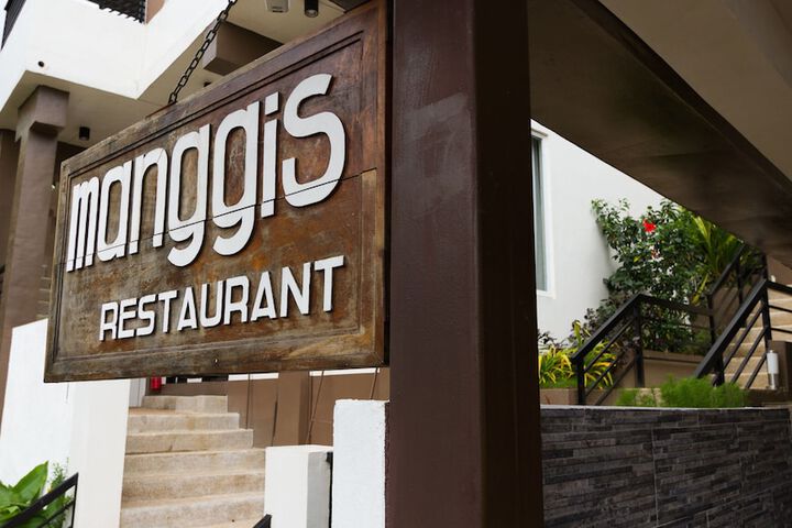Dining Photos