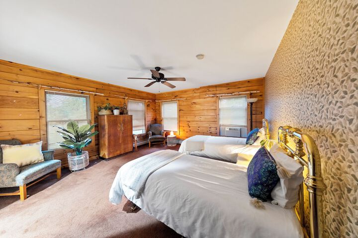 Room 10 of 79