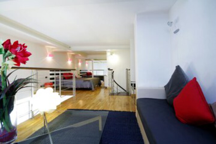 Room 30 of 52