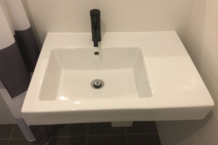 Room 34 of 51
