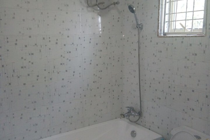 Room 13 of 21
